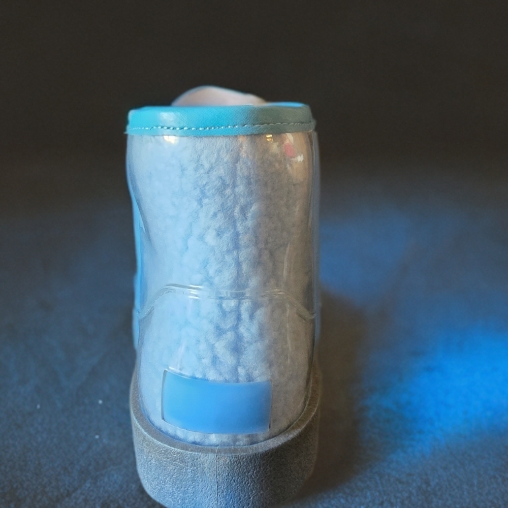 Cape Robbin 'Bayberry' Womens Blue and Gray Fleece Boots - Picture 3 of 5